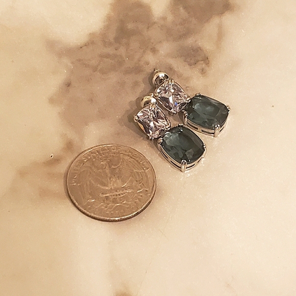 Peacock Blue Crystal Zircon Square Earrings – Glam Geometric Elegance - Picture 6 of 9